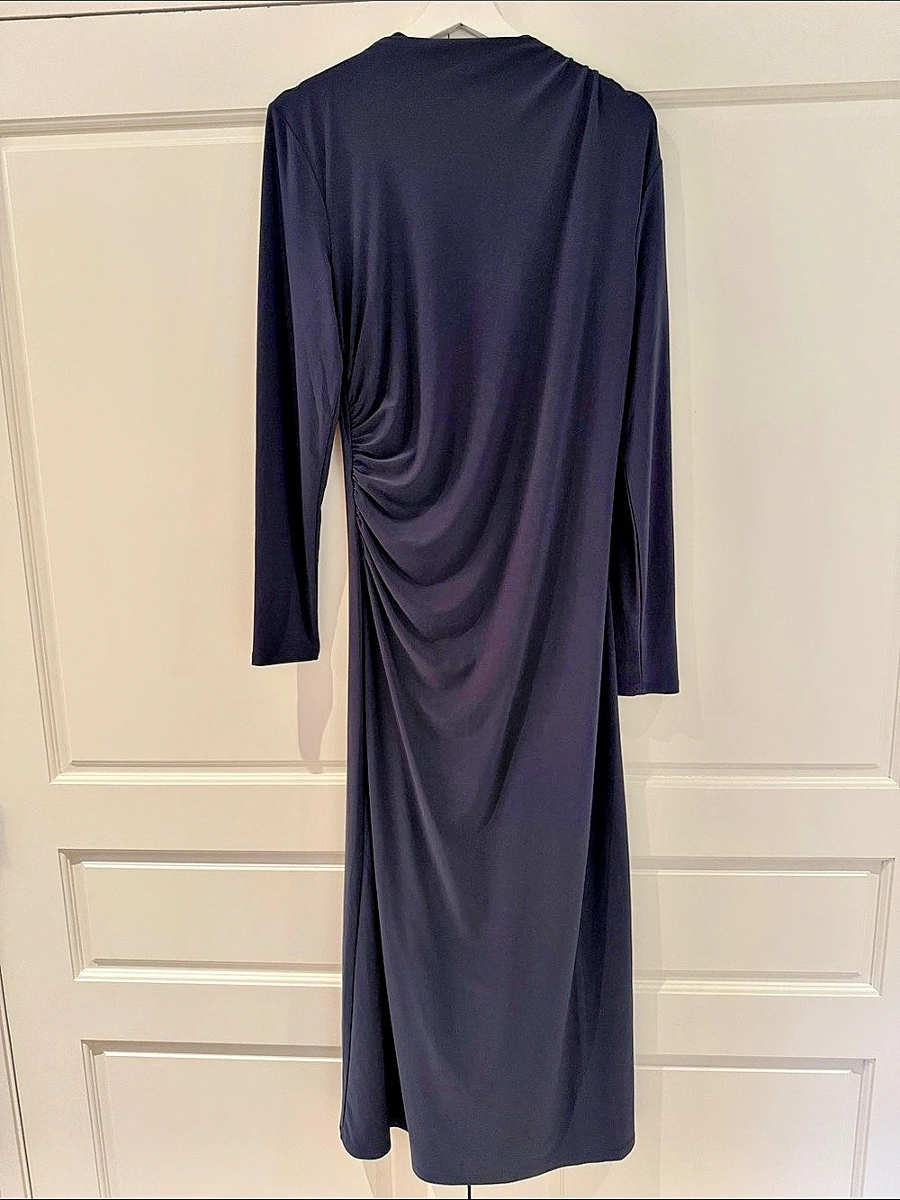 Aritzia Wilfred Fernanda Dress Ruched Maxi Dress in dark navy Large Like New